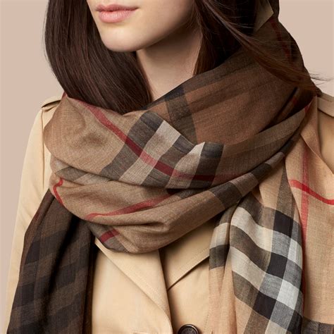 burberry wool and silk scarf